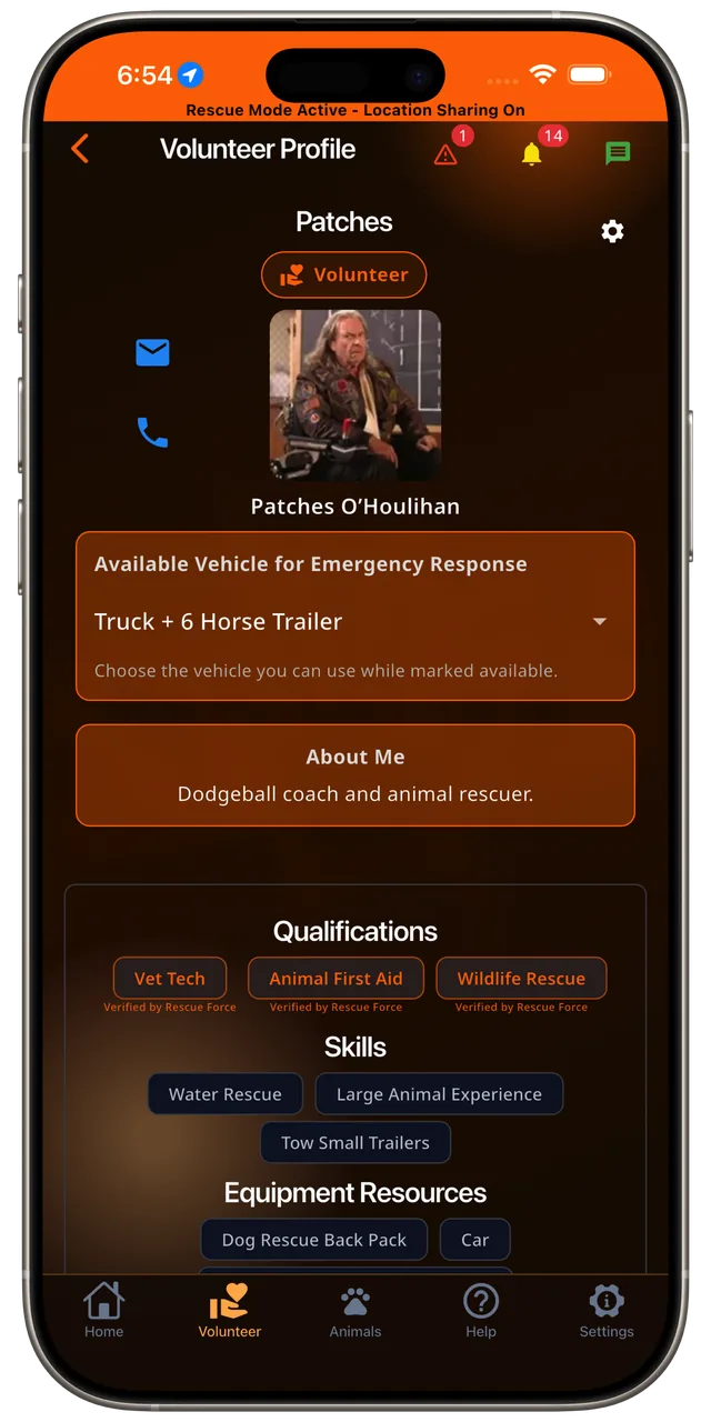 Volunteer profile with vehicle, qualifications, and skills in the Rescue Alert app, dark mode